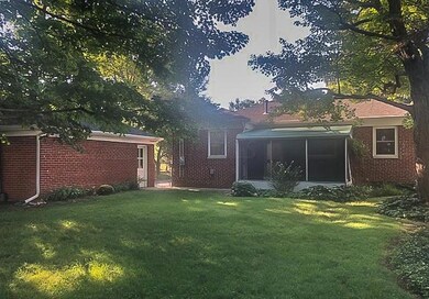 Back Yard/Garage/Screened Porch