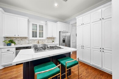 615 E 27th St, Houston, TX 77008 - photo 5