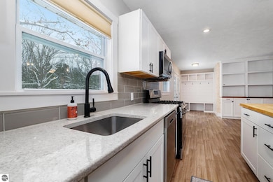 1821 Rogers Rd, Grawn, MI 49637 - photo 5