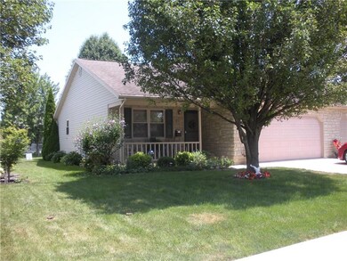 306 Cheyenne Dr, Wapakoneta, OH 45895 - photo 2