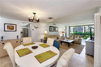 Dining room/ Living Room
