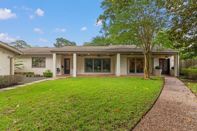 1212 Gray Moss Ln, Houston, TX 77055 - photo 2