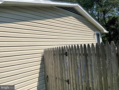 12426 Channelview Dr, Newburg, MD 20664 - photo 4