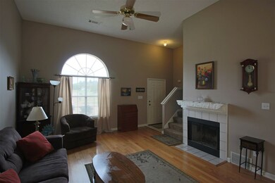 High Ceilings & Hard Wood Floors.