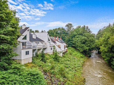 114 S Main St unit F5, Stowe, VT 05672 - photo 2