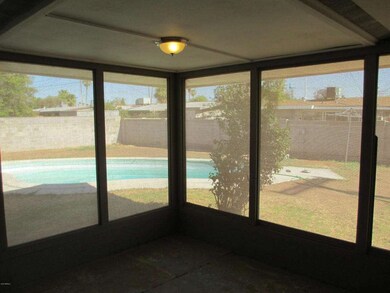 6207 W Orange1 (21)