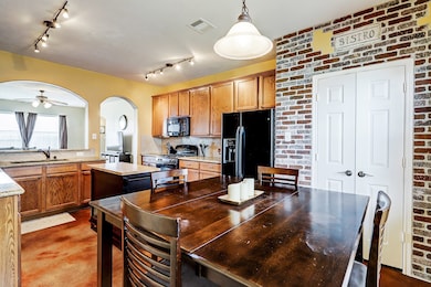 7902 Audubon Springs Dr, Houston, TX 77040 - photo 7