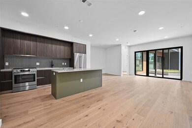 One Oak unit 118, Austin, TX 78704 - photo 4