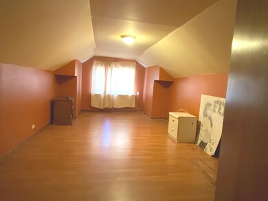 5243 W Nelson St, Chicago, IL 60641 - photo 6