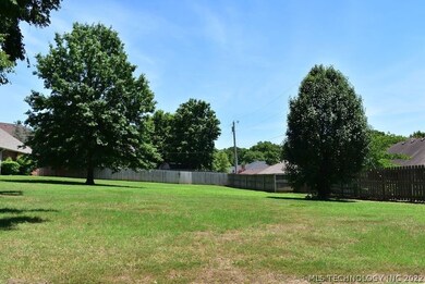 200 Tommye Ave, Tahlequah, OK 74464 - photo 3