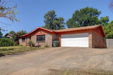 1121 Norwood Dr, Hurst, TX 76053 - photo 2
