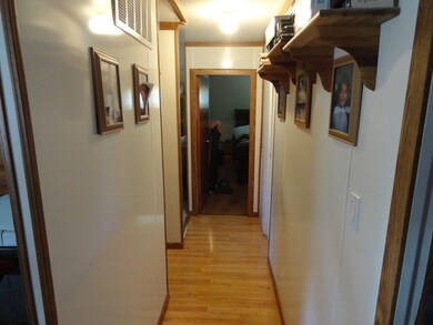 501 Waco Ln, Carpentersville, IL 60110 - photo 7