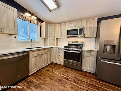 724 Idaho St, Mullan, ID 83846 - photo 4