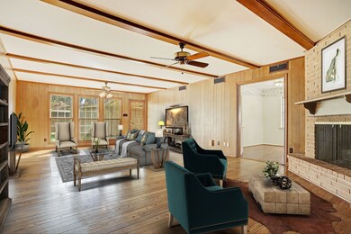 10031 Meadow Lake Ln, Houston, TX 77042 - photo 7