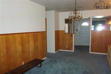 Dining or Breakfast Area