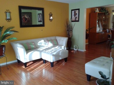 11 Amherst Dr, Burlington, NJ 08016 - photo 2