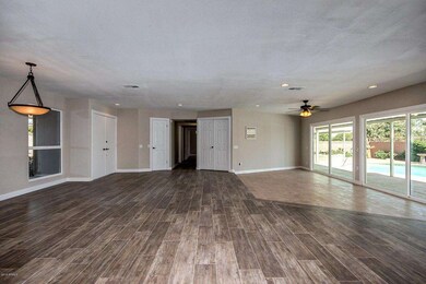 9627 W Lindgren Ave, Sun City, AZ 85373 - photo 7