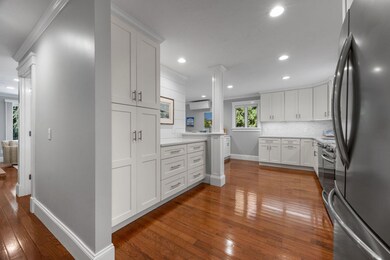 11-web-or-mls-114-tupper-rd-unit-4b