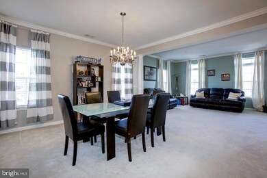 2709 Sheffield Hill Way unit 150, Woodbridge, VA 22191 - photo 2