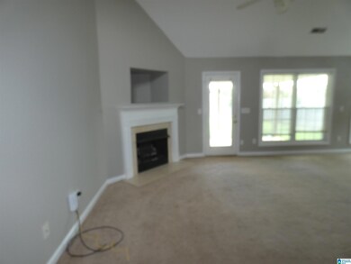 164 Camden Lake Dr, Calera, AL 35040 - photo 2