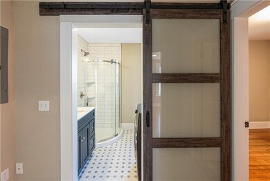 35 Elm St unit 3, Newport, RI 02840 - photo 3