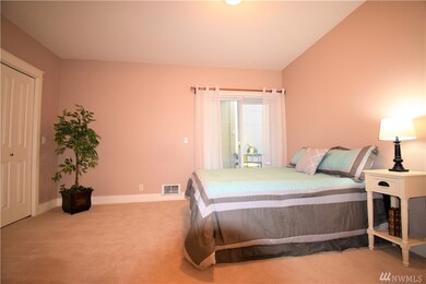 126 3rd Ave N unit 203, Edmonds, WA 98020 - photo 5