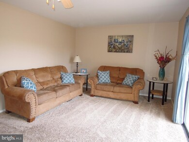 515 Portsmouth Ct, Sellersville, PA 18960 - photo 4