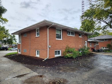 1751 Greene Ct, Aurora, IL 60506 - photo 2