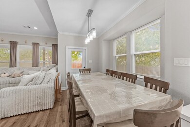 317 S Idaho St, La Porte, TX 77571 - photo 6