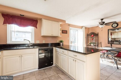 8303 Falcon Point St, Laurel, MD 20708 - photo 6