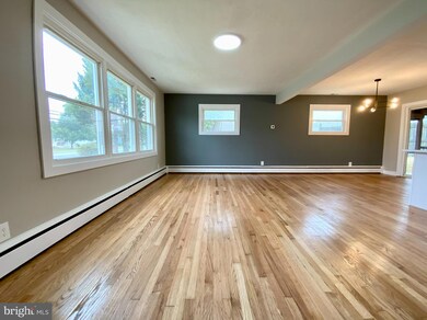 300 N Hammonds Ferry Rd, Linthicum Heights, MD 21090 - photo 6