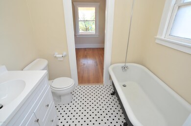 621 E Mabel (32)