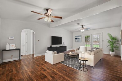 1129 Trailwood Dr, Hurst, TX 76053 - photo 3