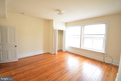 444 W Queen Ln unit 2, Philadelphia, PA 19144 - photo 2