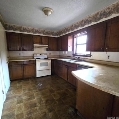 51 Smith St, Morrilton, AR 72110 - photo 4