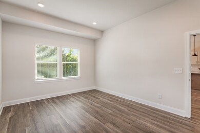 6423 Waymeet Dr, Spring Hill, TN 37174 - photo 4