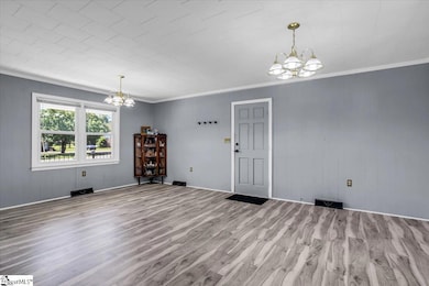 207 Lynn Ave, Laurens, SC 29360 - photo 5