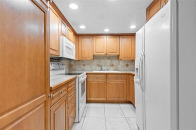 11101 Royal Palm Blvd unit 102, Coral Springs, FL 33065 - photo 2