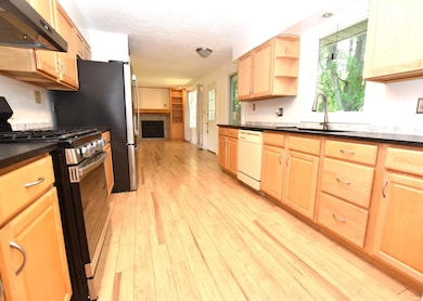 1423 E Bradshire St, Bloomington, IN 47401 - photo 6