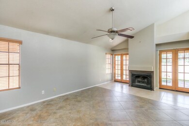 Living Room (2)