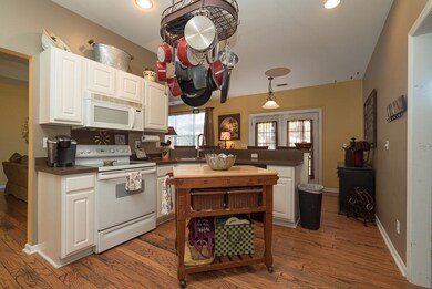 1035 Albatross Ln-08038