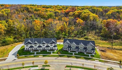 697 E Foster Rd, Iowa City, IA 52245 - photo 5