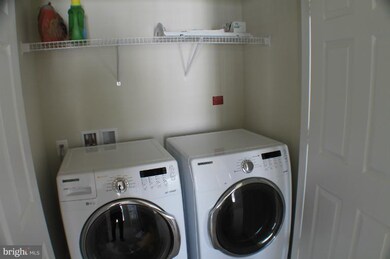 43599 White Cap Terrace, Chantilly, VA 20152 - photo 5