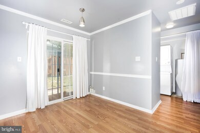 40 Stoney Point Ct, Germantown, MD 20876 - photo 6