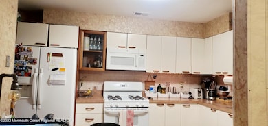 743 Banyan Ct, Morganville, NJ 07751 - photo 6