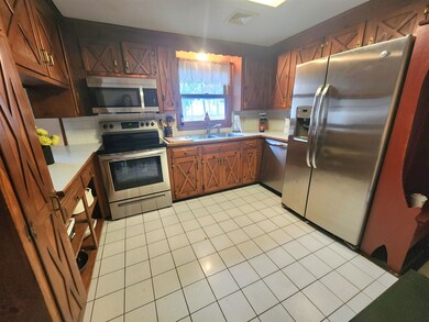 1 Olde Coach Rd, Derry, NH 03038 - photo 6