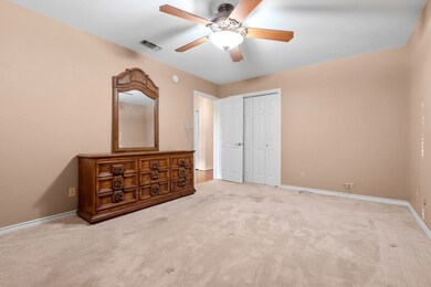 614 W Morse St, Fredericksburg, TX 78624 - photo 6