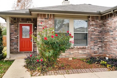 8212 Clear River Ln, Denton, TX 76210 - photo 3