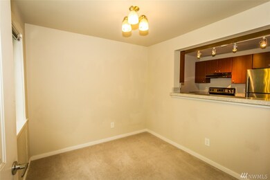 12404 E Gibson Rd unit L204, Everett, WA 98204 - photo 7