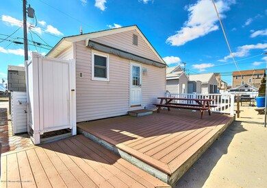 25 6th Ln, Seaside Park, NJ 08752 - photo 4